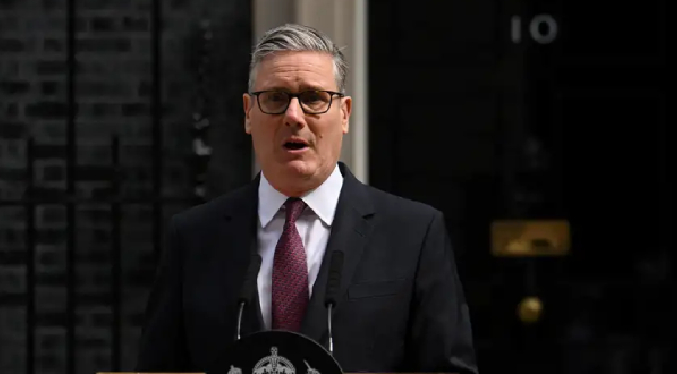 Primer ministro británico, Keir Starmer, anuncia su dimisión