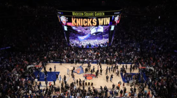 Los Knicks firman una remontada histórica y quedan a un triunfo del título