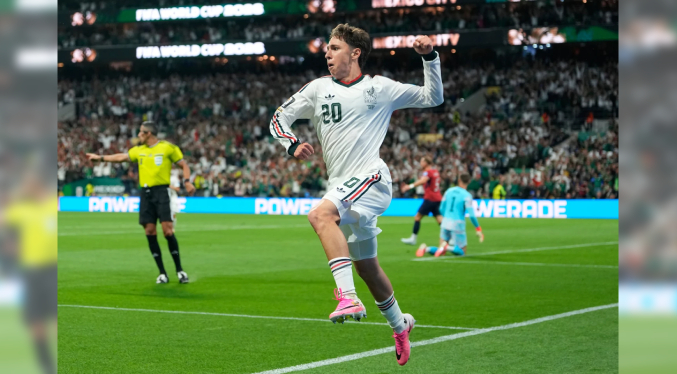 México golea 3-0 a República Checa y cierra la fase de grupos con una campaña perfecta