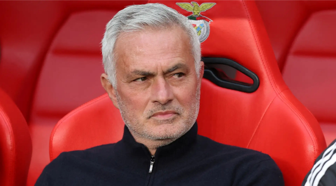 José Mourinho se despide del Benfica: «Fue un honor y un privilegio»