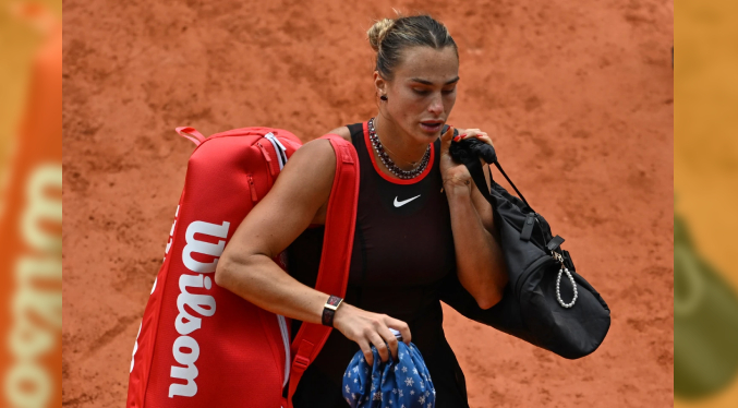 “Quiero dejar el tenis”: El desconsuelo de Sabalenka tras derrumbarse en Roland Garros
