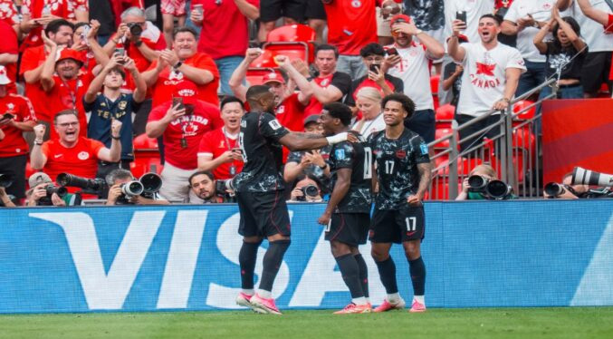 Canadá logra ante Catar la primera victoria mundialista