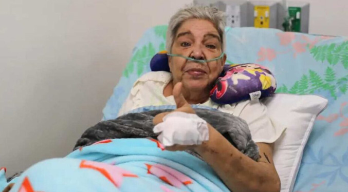 Venezolana de 69 años rescatada tras tres días bajo escombros pidió Coca-Cola