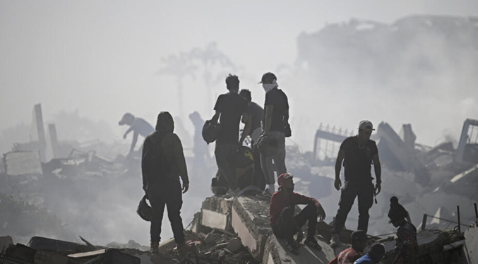 Al menos 17 países envían equipos de rescate a Venezuela tras los terremotos