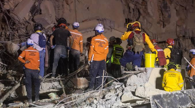 Suben a 106 los españoles desaparecidos en Venezuela y localizados 14 bajo los escombros