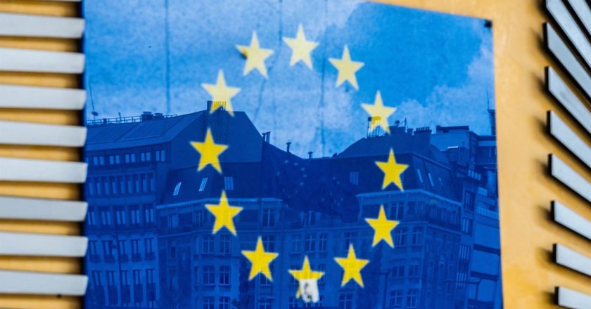 Bruselas responderá si EEUU le impone arancel por futuros impuestos a gigantes digitales