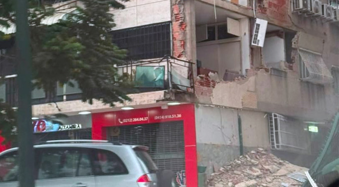 Reportan edificios colapsados tras el terremoto en Venezuela