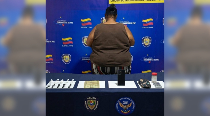 Detienen a jueza de paz por microtráfico de drogas y desmantelan centro clandestino