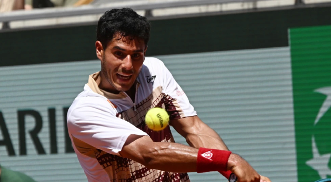 Roland Garros multa al paraguayo Vallejo por comentarios sexistas sobre jueza