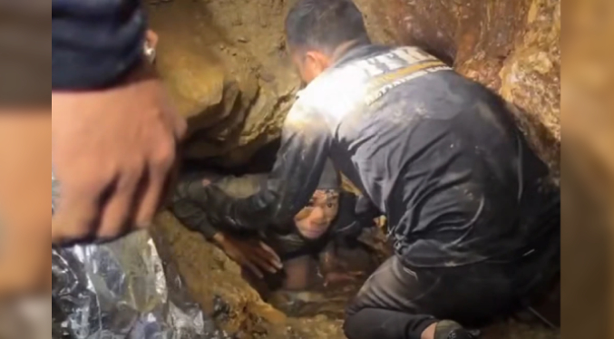 Rescatistas en Laos buscan ruta alternativa para llegar a atrapados en cueva