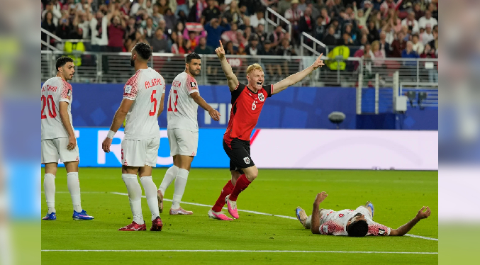 Austria vence a la debutante Jordania por 3-1, su primer triunfo en el Mundial en 36 años