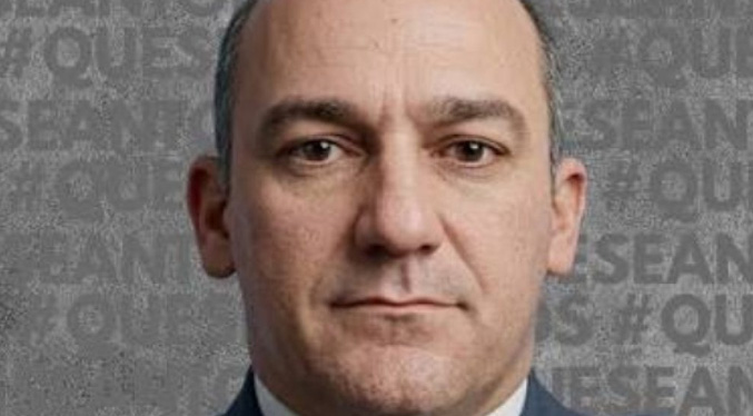 Excarcelaron al mayor de la Aviación Adrián De Gouveia tras perder a su familia en los terremotos