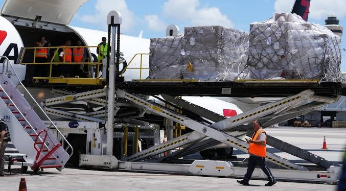 Cáritas comienza a distribuir en Cuba la ayuda humanitaria enviada por EEUU