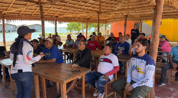 Capacitan a pescadores zulianos en el monitoreo de mamíferos acuáticos