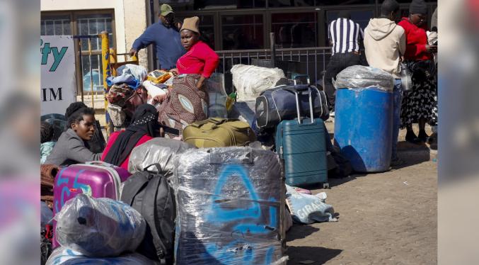 Más de 56 mil zimbabuenses huyen de xenofobia en Sudáfrica