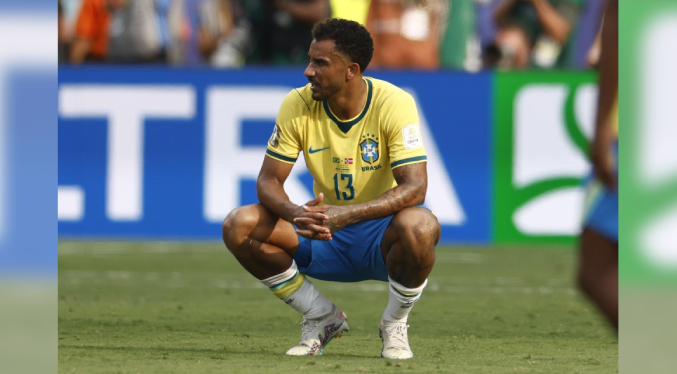 El único futbolista que regresó a Brasil en el vuelo de la selección optó por el silencio