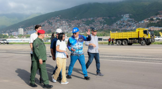 Venezuela prevé retomar vuelos internacionales en pista paralela de Maiquetía