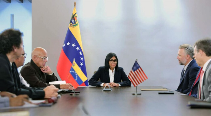 Delcy Rodríguez evalúa agenda de cooperación con subsecretario de Agricultura de EEUU