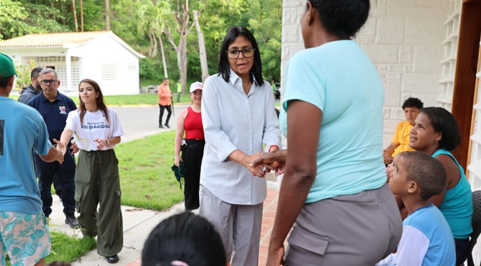 Gobierno evalúa daños en La Guaira tras sismo y despliega atención en Los Caracas