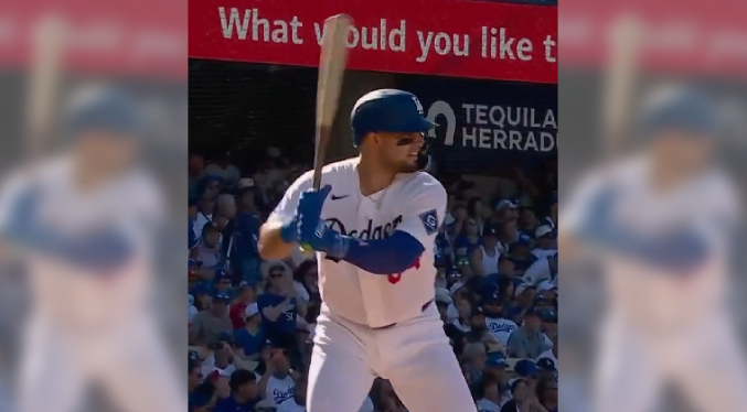 Eliezer Alfonzo Jr. debuta en la MLB el día más difícil de su vida