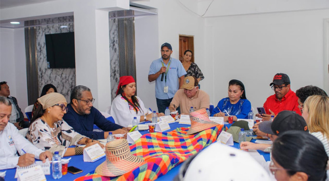 Estado Mayor de Electricidad de la subregión Guajira redobla esfuerzos para mantenimiento de la red eléctrica