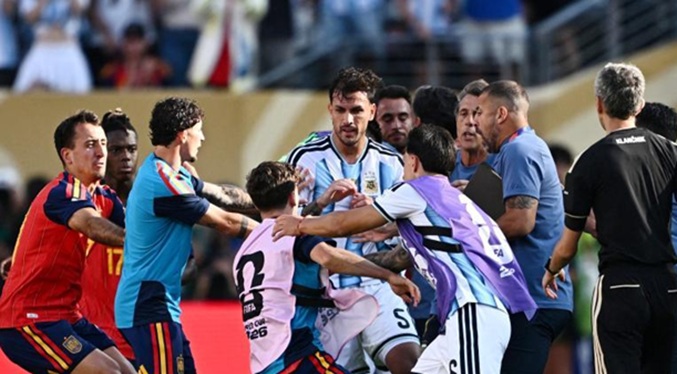 FIFA nombra instructor disciplinario para investigar incidentes de Argentina