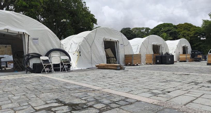 España instala hospital de campaña en Parque del Este para 200 pacientes diarios
