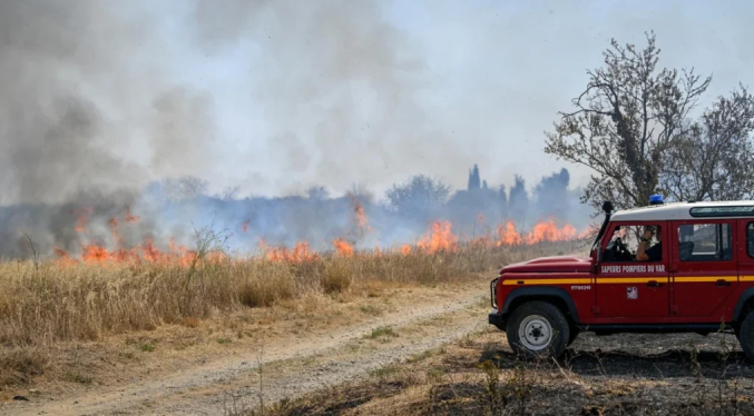 Los incendios forestales en Francia arrasaron el doble de superficie que el año pasado