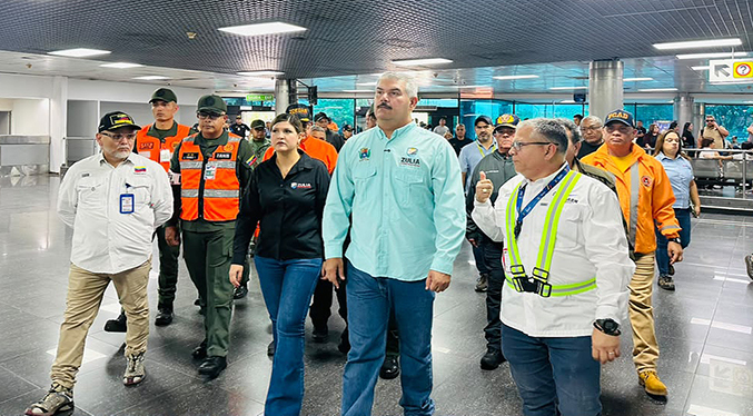 Gobernador Luis Caldera inspecciona avances en la recuperación del Aeropuerto Internacional La Chinita