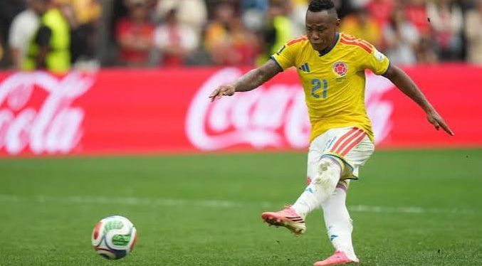 Federación Colombiana de Fútbol pide a Fiscalía investigar las amenazas contra Jáminton Campaz