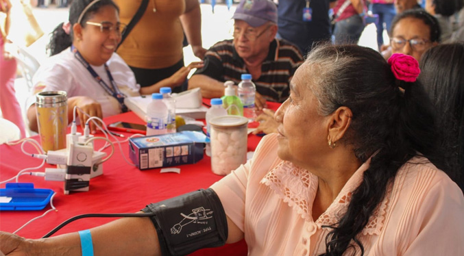 Salud e identidad lideran la atención en el Instituto Municipal del Adulto Mayor en Maracaibo