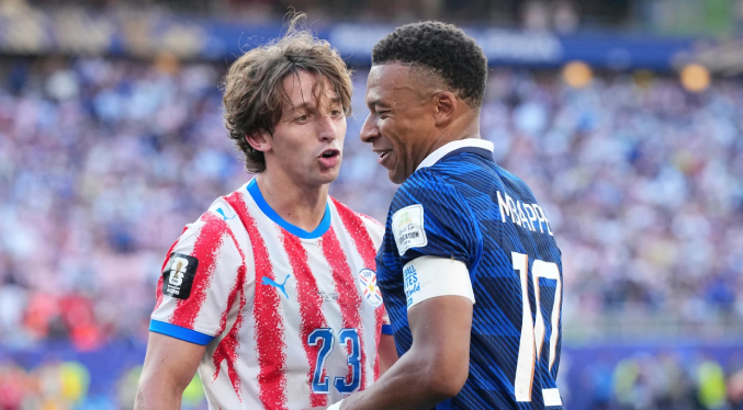Fiscales franceses investigan insultos racistas a Mbappé de senadora paraguaya