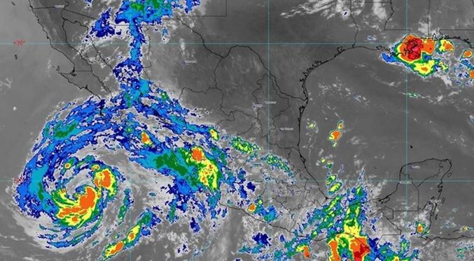 Onda tropical N°31 se desplaza sobre Venezuela