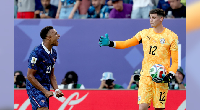 «No tengo ningún rencor» hacia Mbappé, dice portero paraguayo Orlando Gill