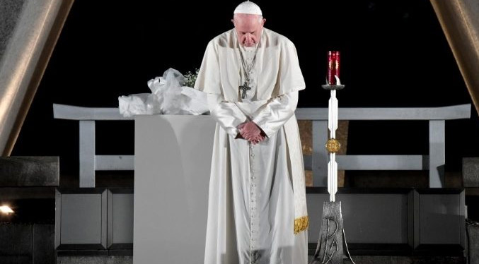 El Papa asegura que «las armas atómicas no generan paz»