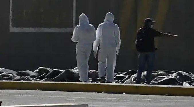 AP: Apuran identificación de cuerpos mientras aumentan las muertes en Venezuela tras los sismos