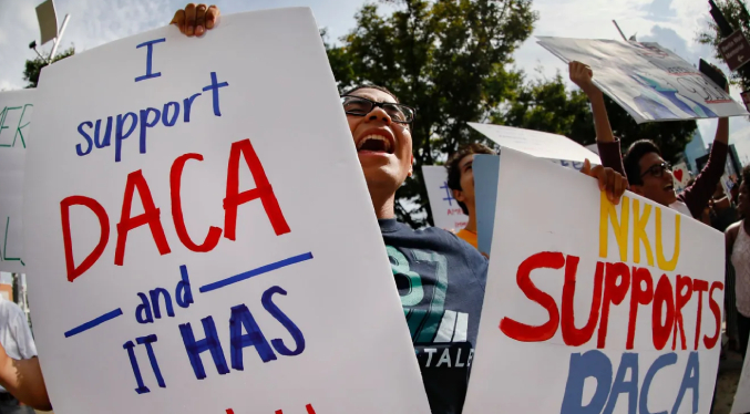 DACA se debilita al registrar sólo el 50 % de renovaciones