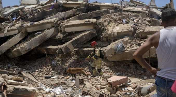 Cientos de sobrevivientes de los terremotos afrontan amputaciones y una larga rehabilitación