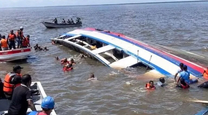 Policía de Guyana acusa de asesinato al capitán y tripulantes por naufragio de ferry