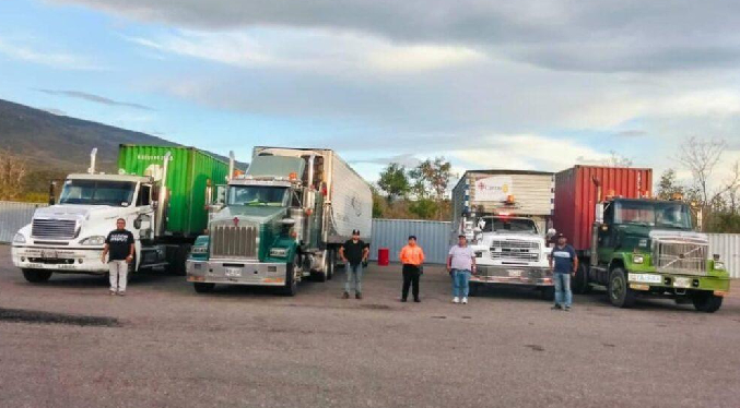 Cerca de 100 gandolas con ayuda humanitaria han cruzado frontera por Táchira