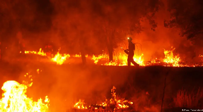 Contrarreloj contra los incendios en Francia y España ante la llegada de una nueva ola de calor