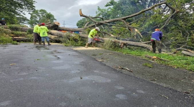 Precipitaciones provocan inundaciones y bloqueos de vías en varios sectores de Yaracuy
