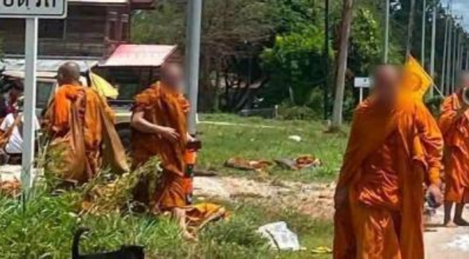 Un niño de 11 años al volante de una camioneta atropella a varios monjes en Tailandia y mata a 9