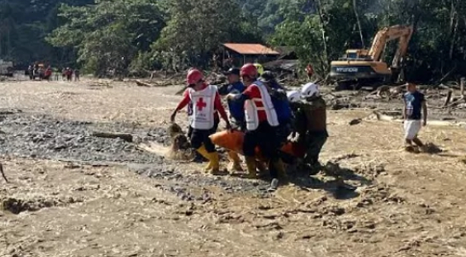 Se elevan a 11 los fallecidos por riada en el sur de Ecuador; 7 personas siguen desaparecidas