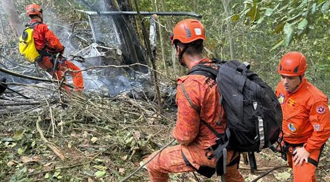 Fallecen cuatro personas tras estrellarse un helicóptero en Río de Janeiro