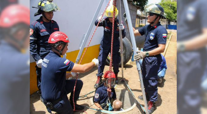 Bomberos de Maracaibo ejecutan exitoso simulacro de rescate