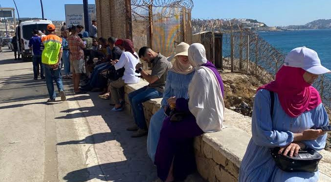 Normalidad en la frontera entre Marruecos y Ceuta