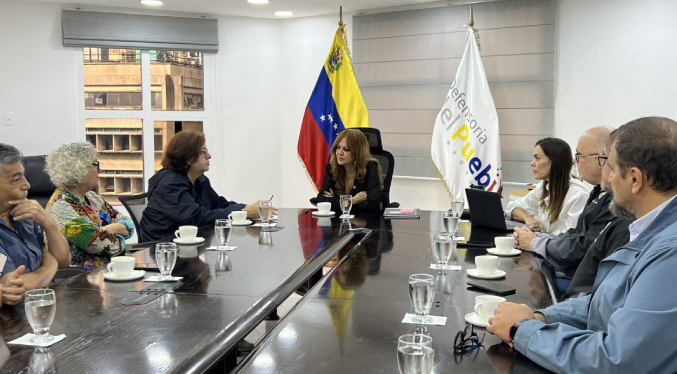 Defensoría del Pueblo y Fapuv crean mesa de trabajo por salarios y derechos de profesores universitarios