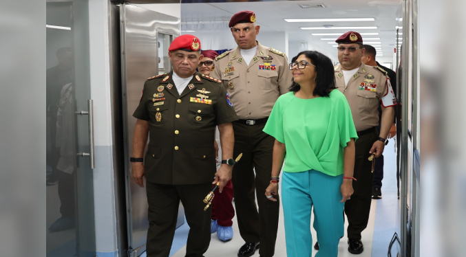 Delcy Rodríguez reconoce a labor de la GNB en la tragedia por el doblete sísmico