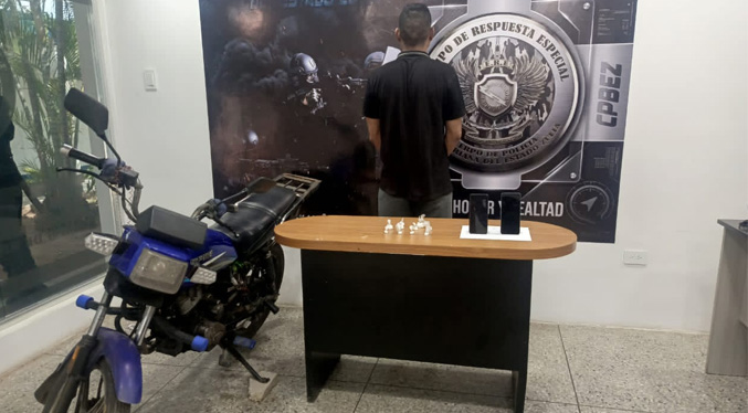 ERE-Cpbez a dos hombres con dosis de droga en Maracaibo